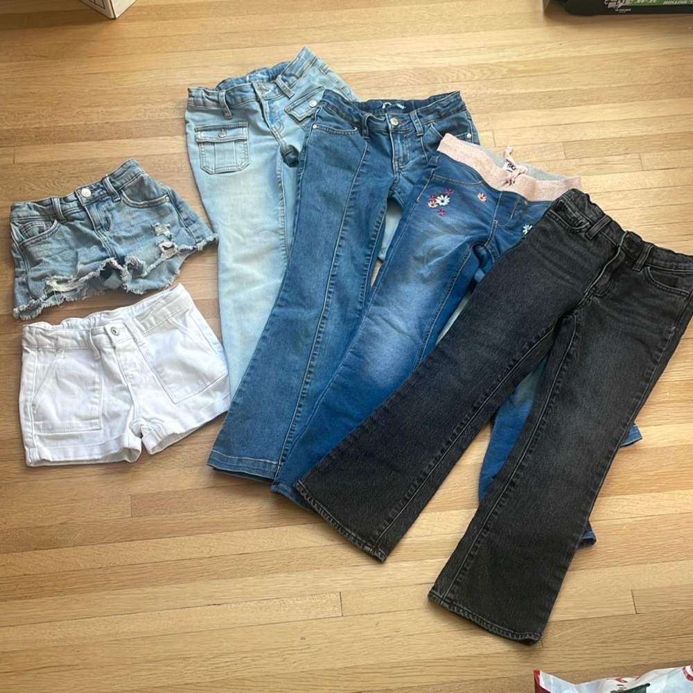 6 Pairs of Denim. 4 Jeans and 2 Shorts. See description. Less than $3 a pair